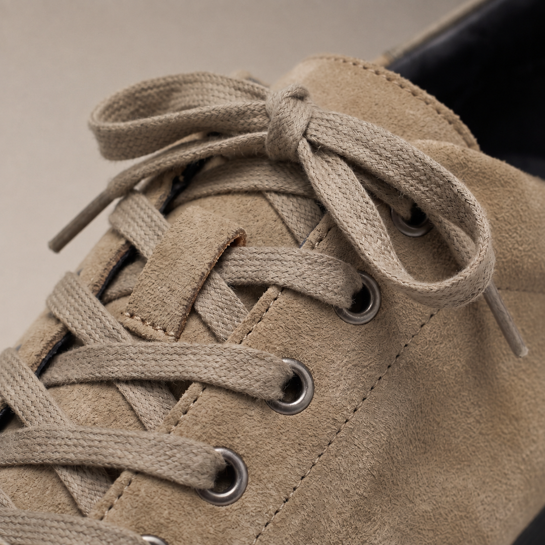 Men's Casual Lace-Up Sneakers