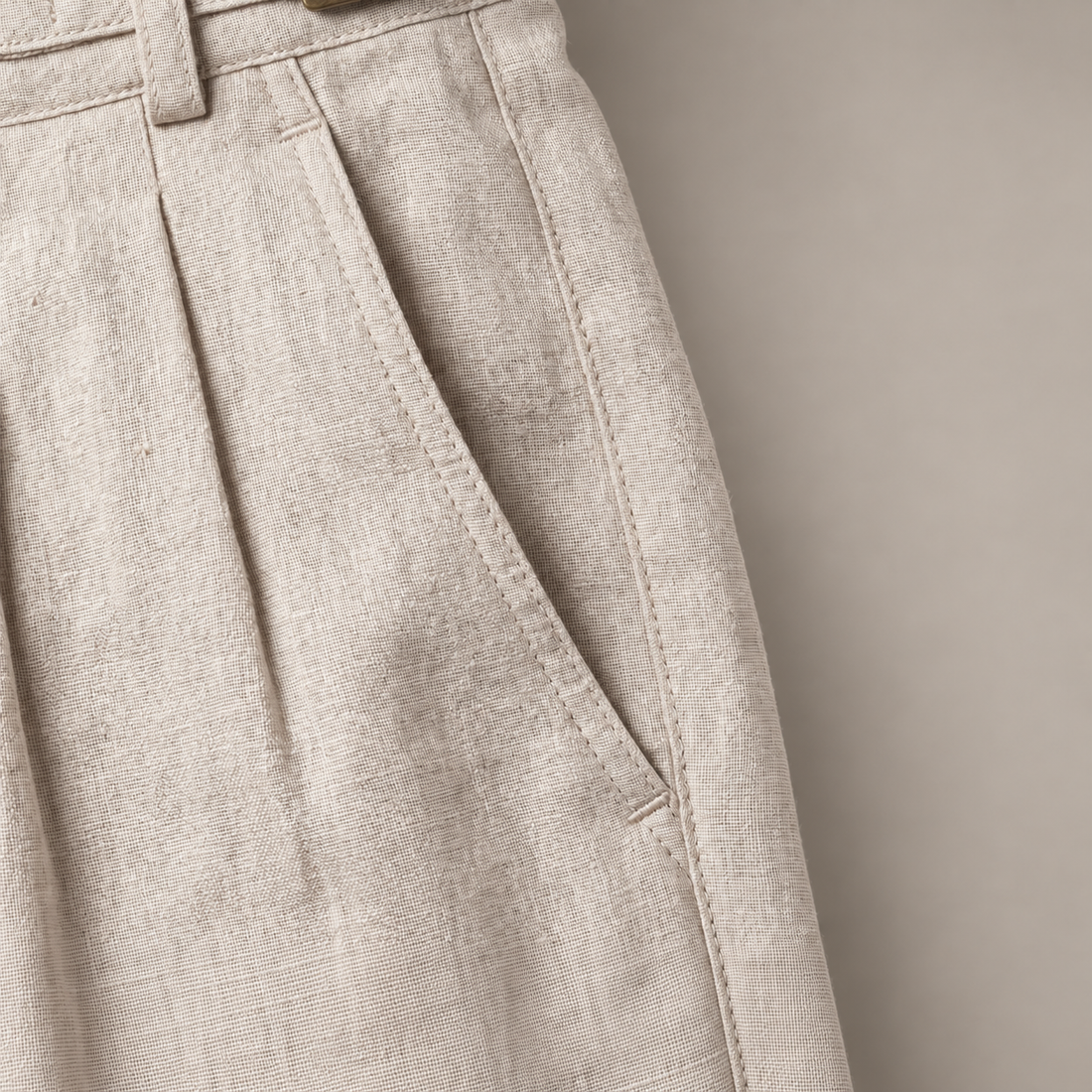 Men's Linen Classic Shorts with Adjustable Waist and Pleats