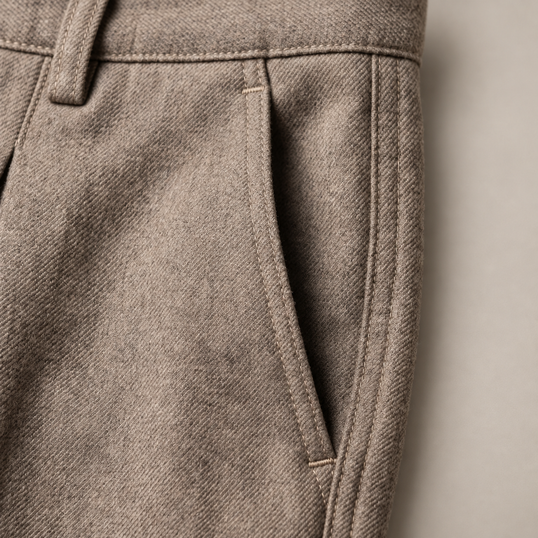 Men's Pleated Wide-Leg Tailored Trousers