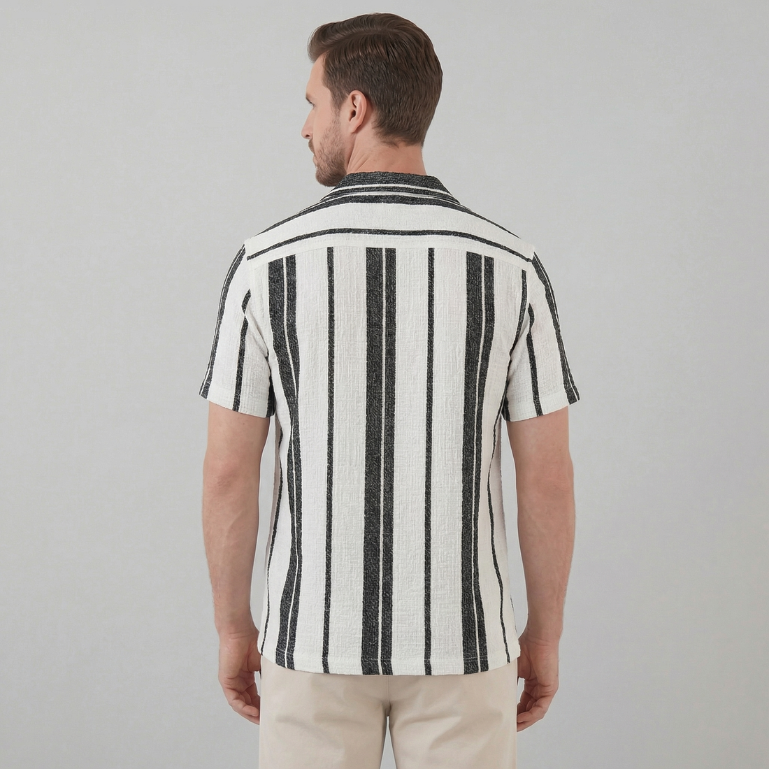 Men's Short Sleeve Button-Down Shirt