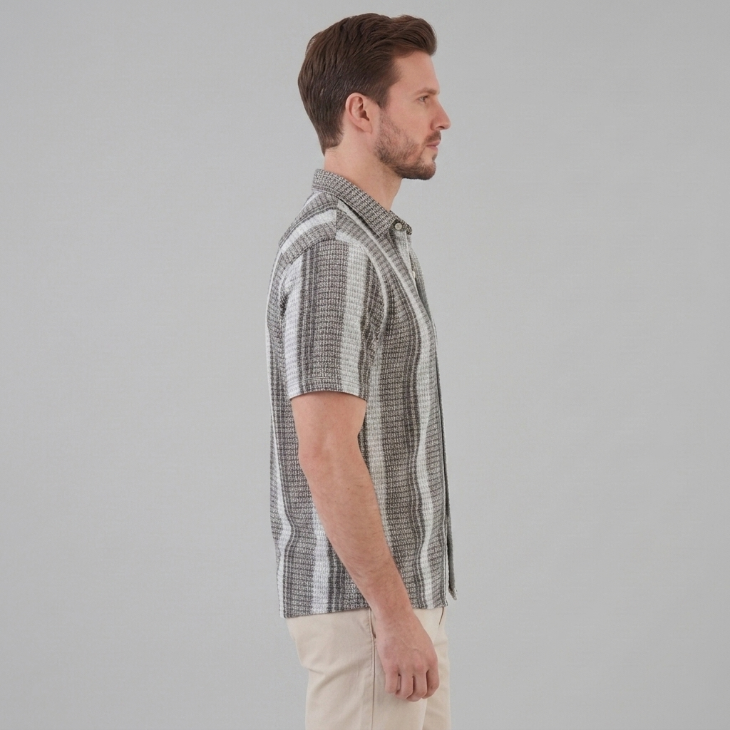 Men's Short-Sleeve Striped Shirt