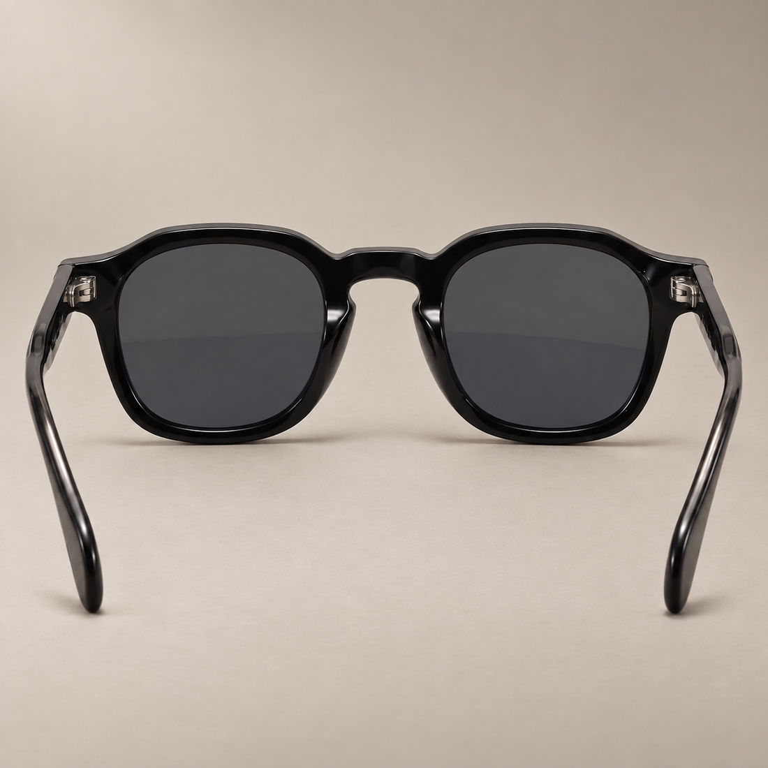 Men's Vintage Square Sunglasses with Dark Lenses