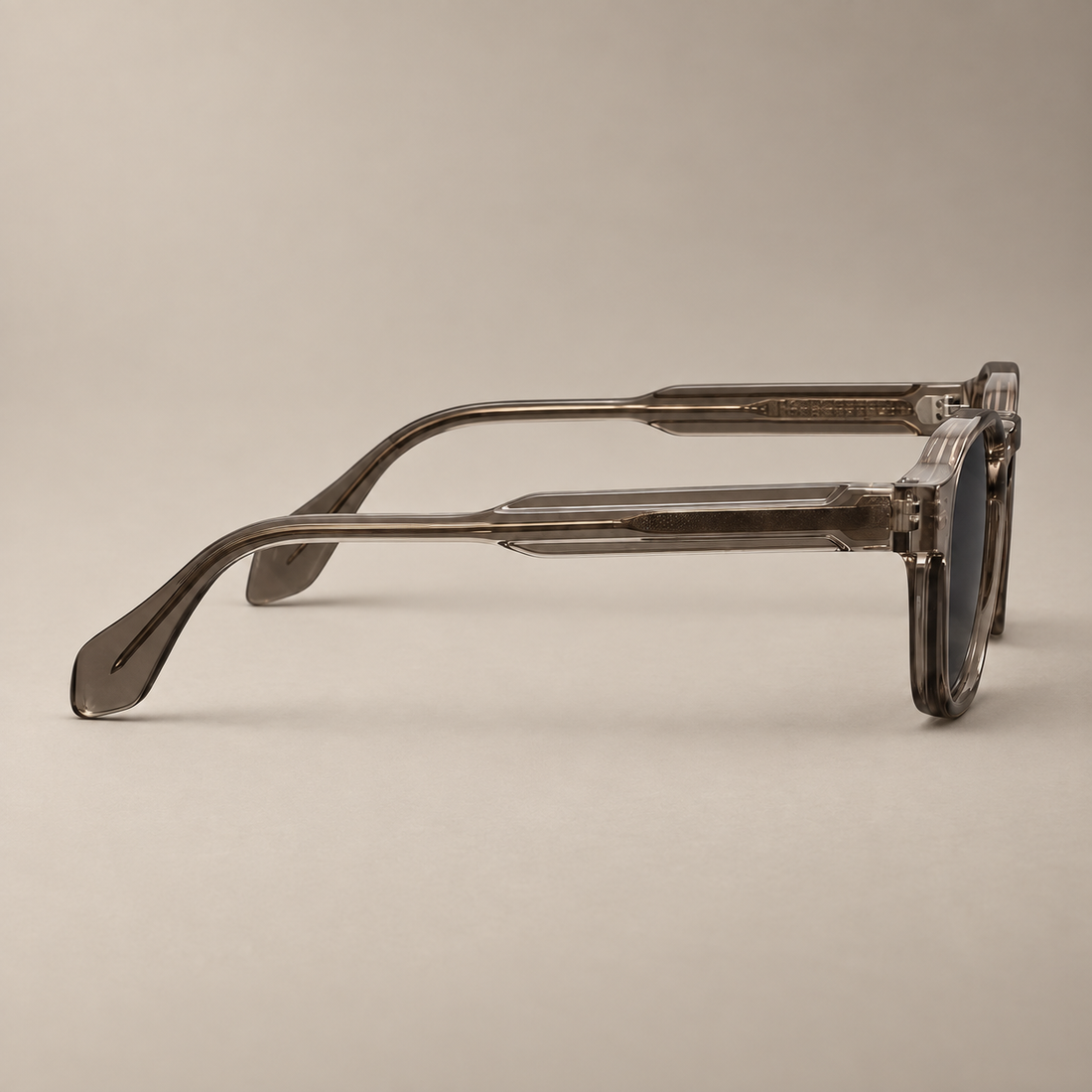 Men's Vintage Square Sunglasses with Dark Lenses