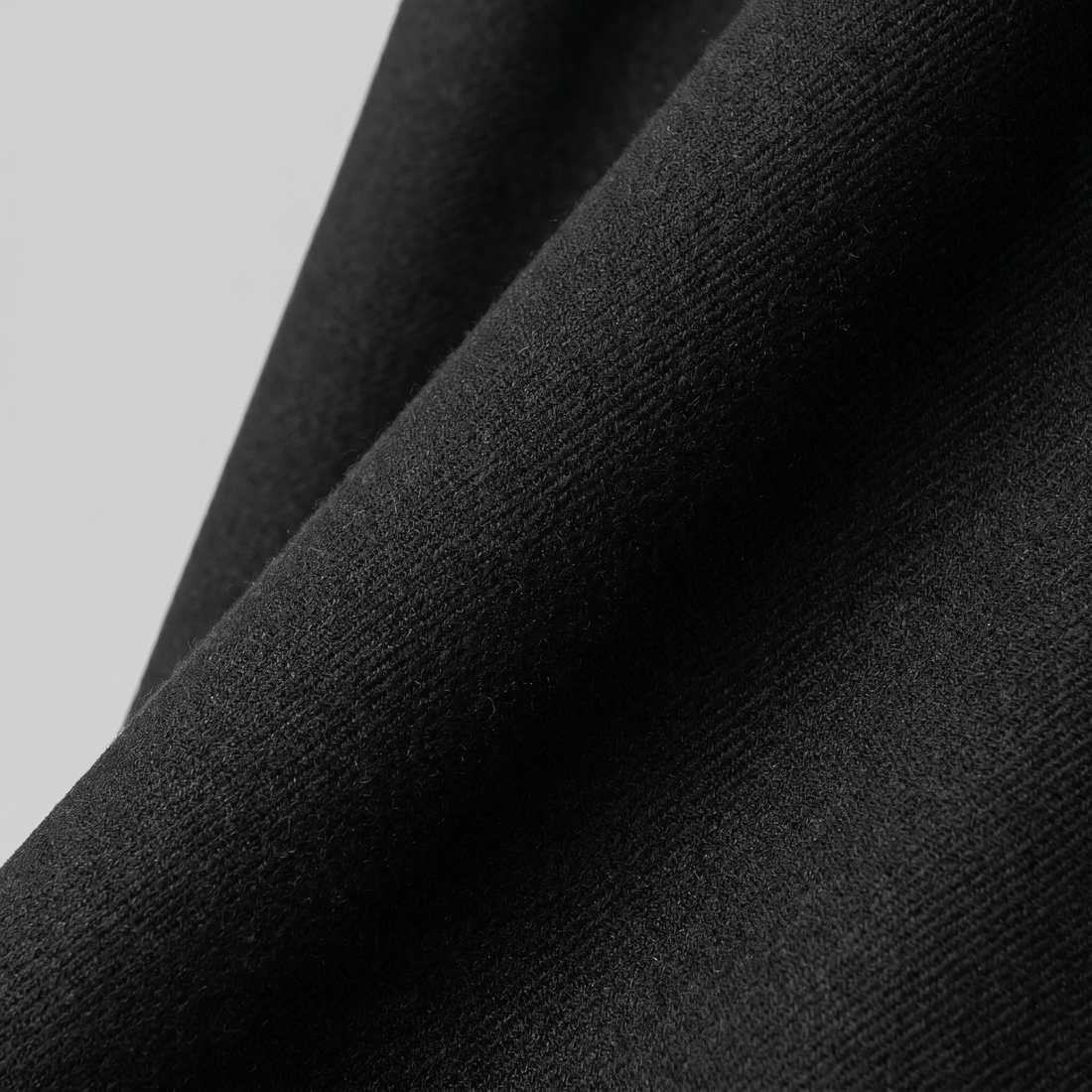 Men's Wide-Leg Belted Tailored Trousers