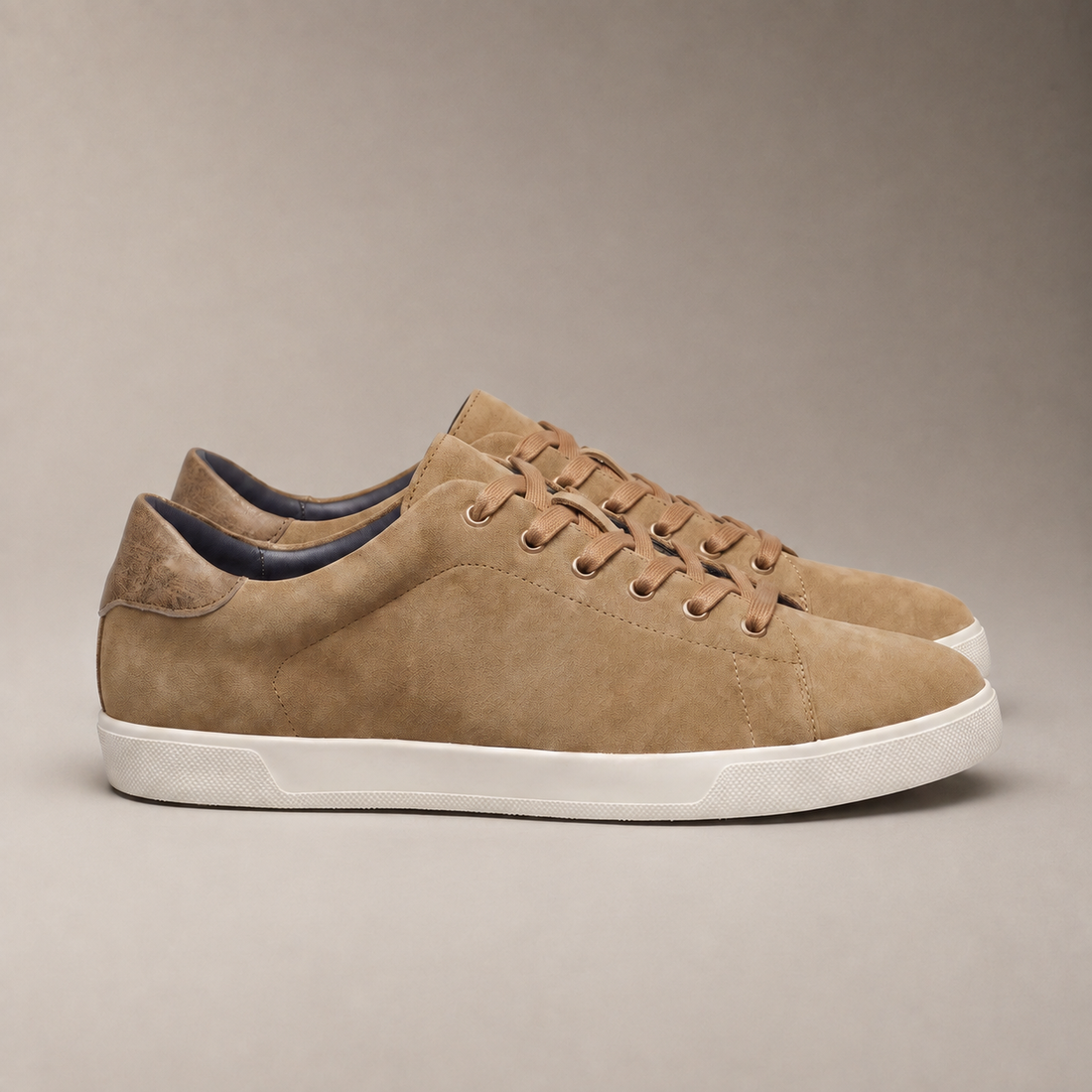 Men's Casual Lace-Up Sneakers