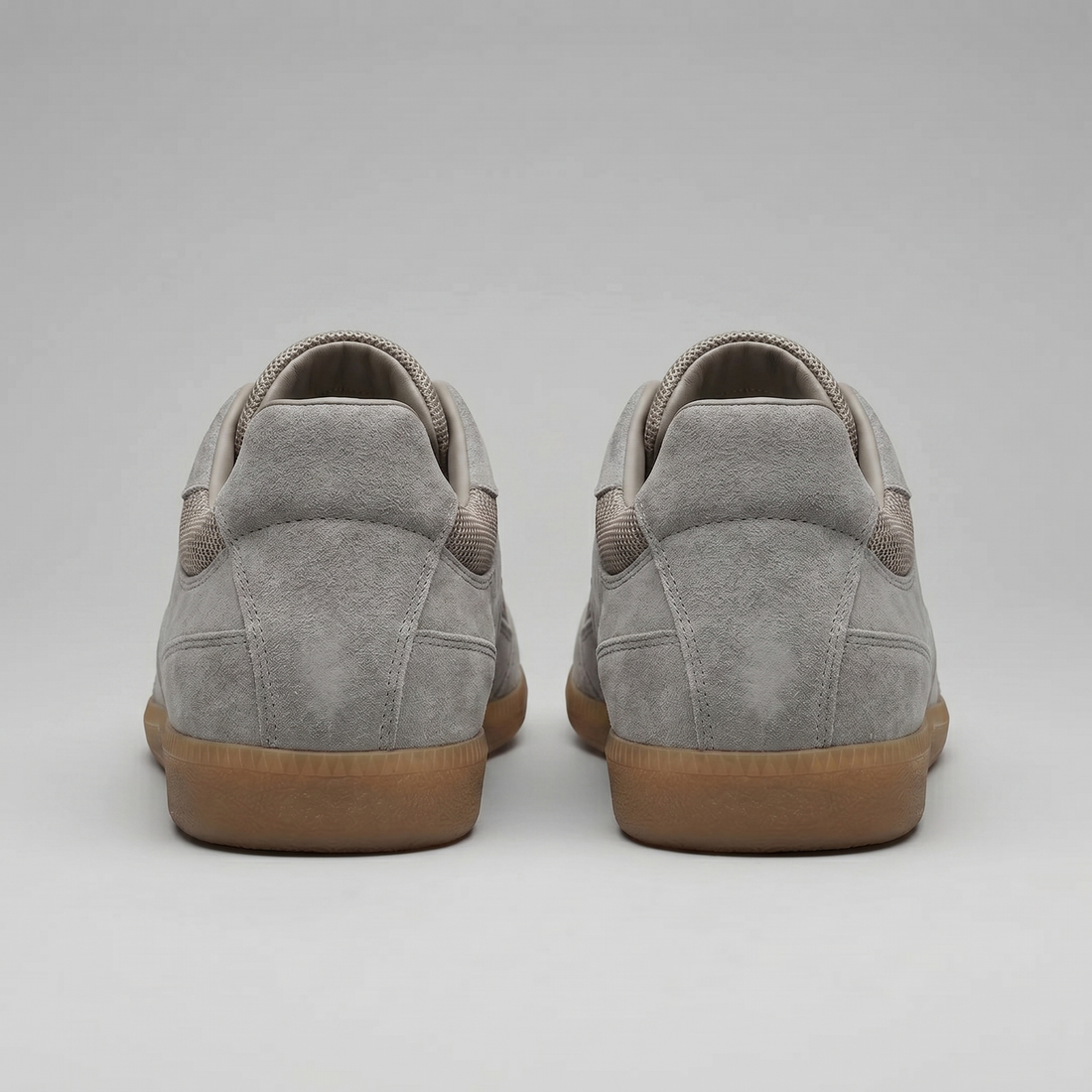 Men's Classic Low-Top Trainers