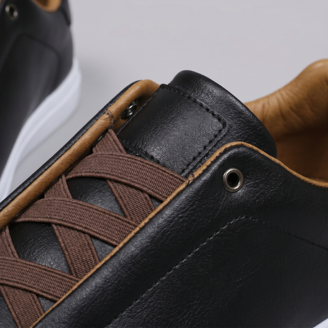 Men's Classic Sneakers without Laces