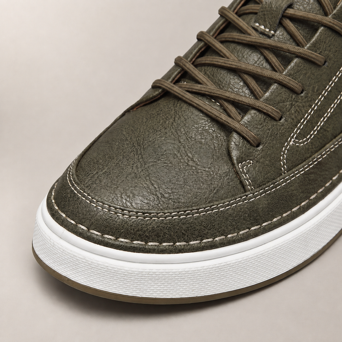 Men's Lace-Up Casual Sneakers