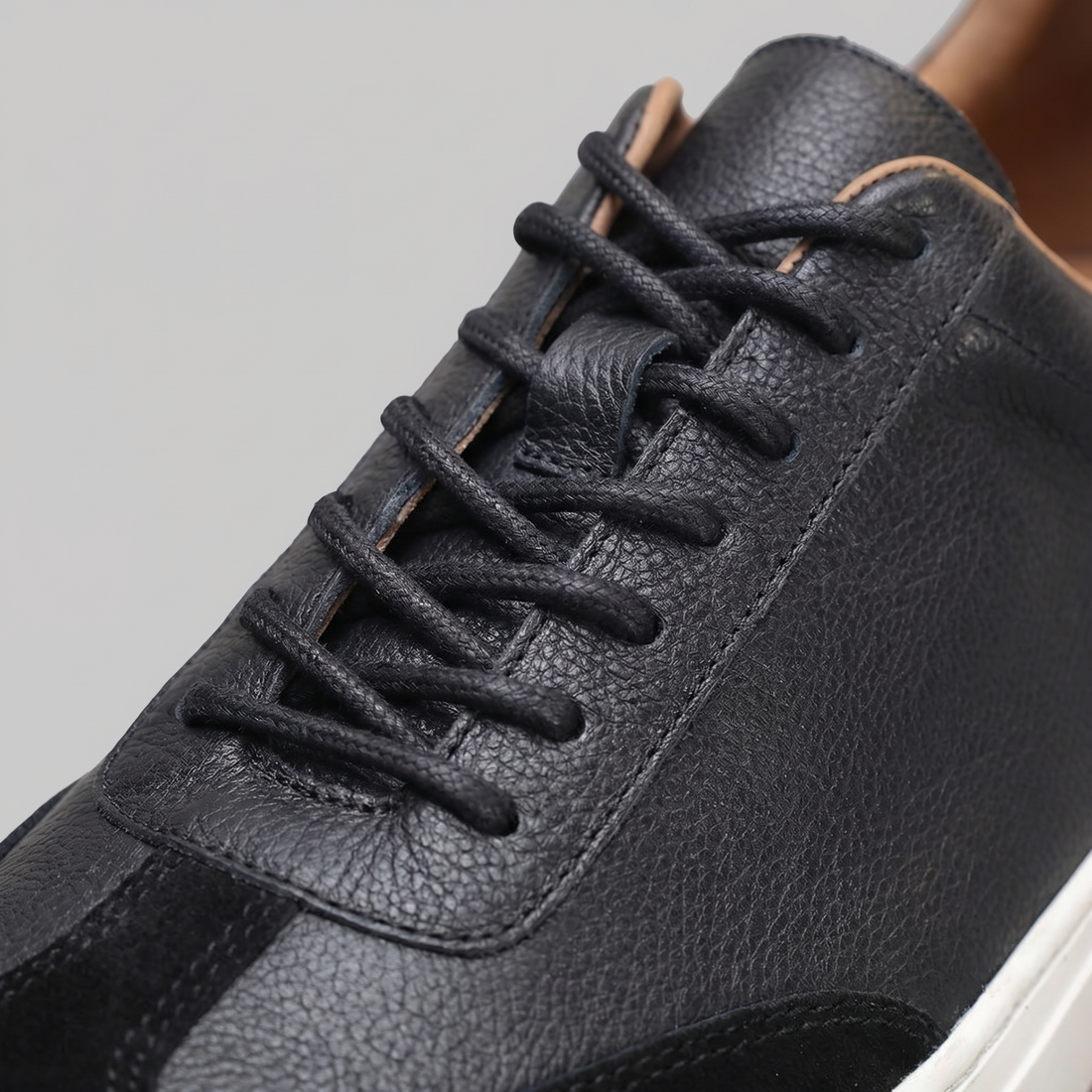 Men's Low-Top Leather Sneakers