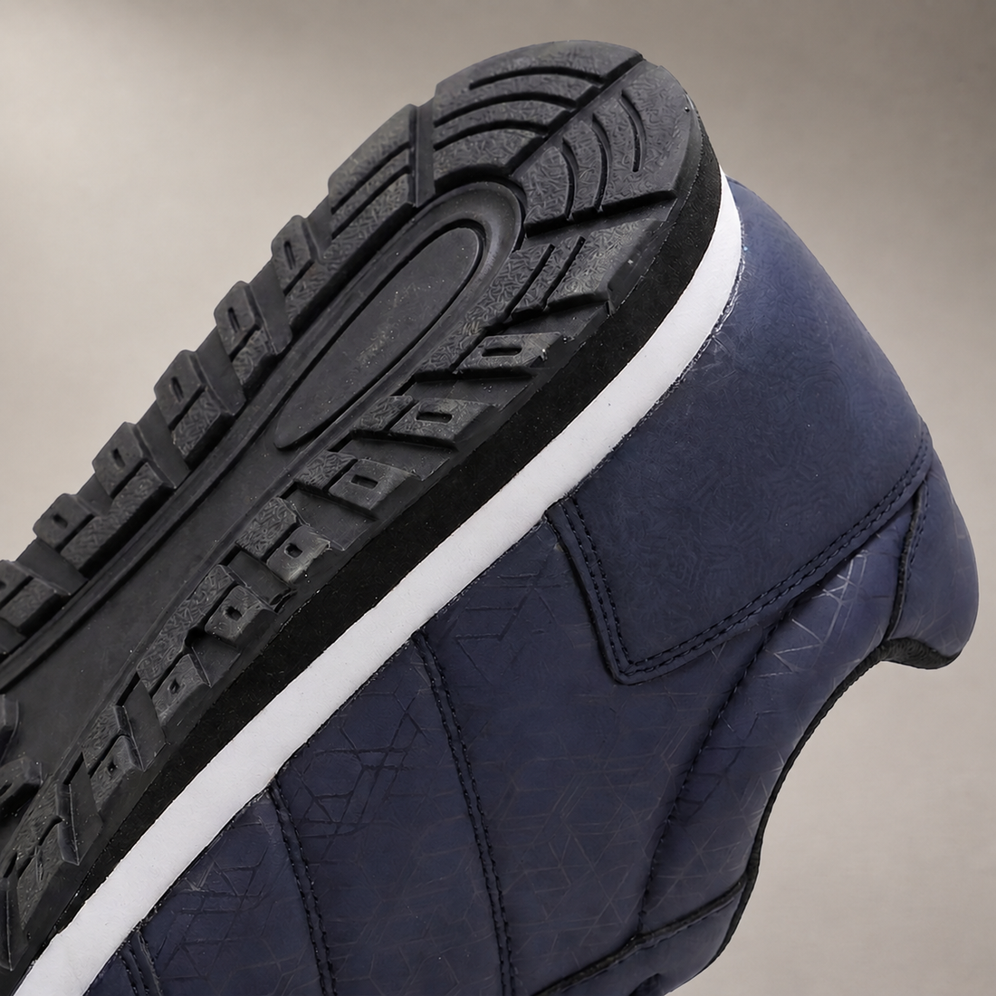 Men's Patterned Low-Top Sneakers