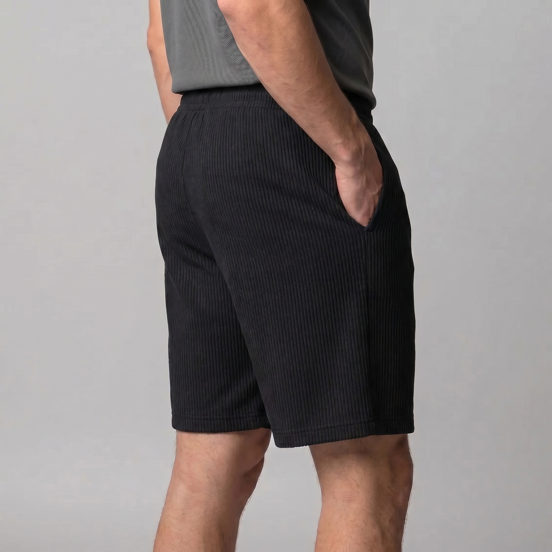 Men's Pleated Relaxed Fit Shorts