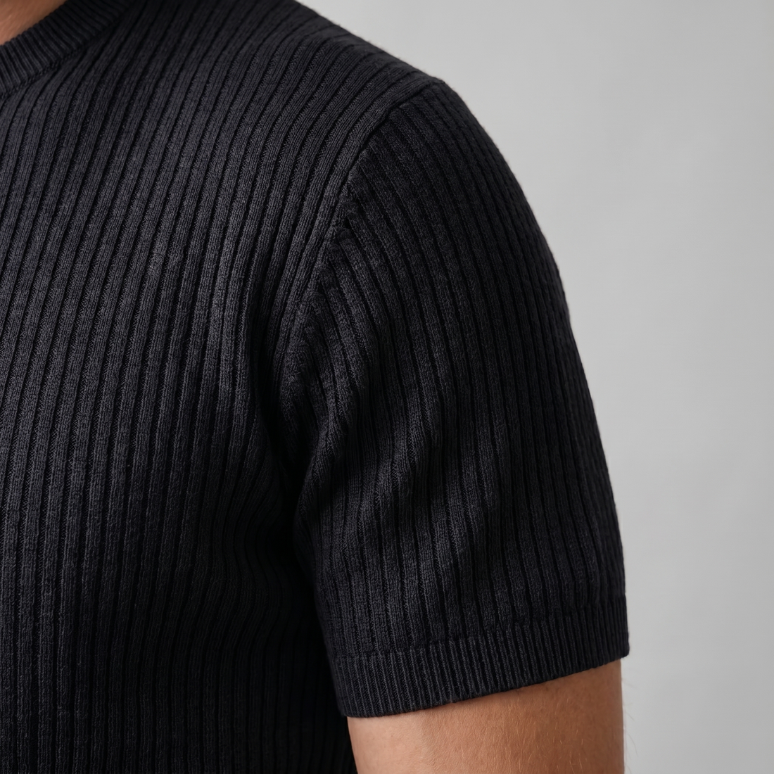 Men's Ribbed Knit Crew Neck T-Shirt