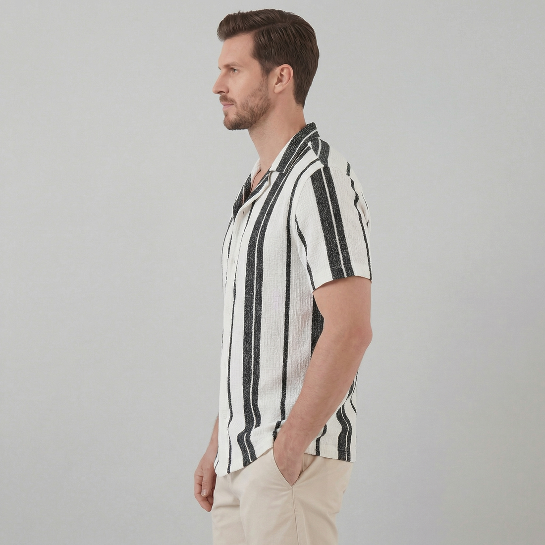 Men's Short Sleeve Button-Down Shirt