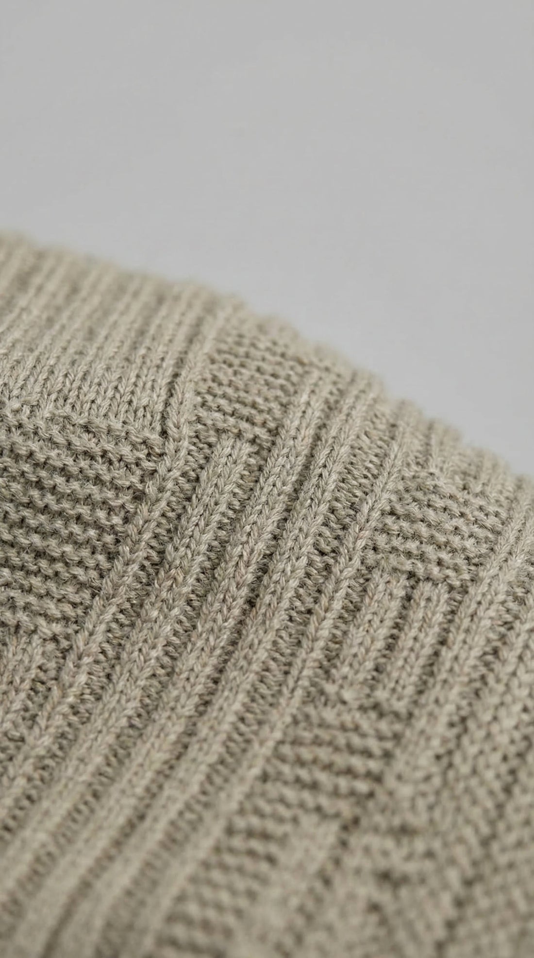 Men's Short Sleeve Polo Shirt - Modern Knit Design