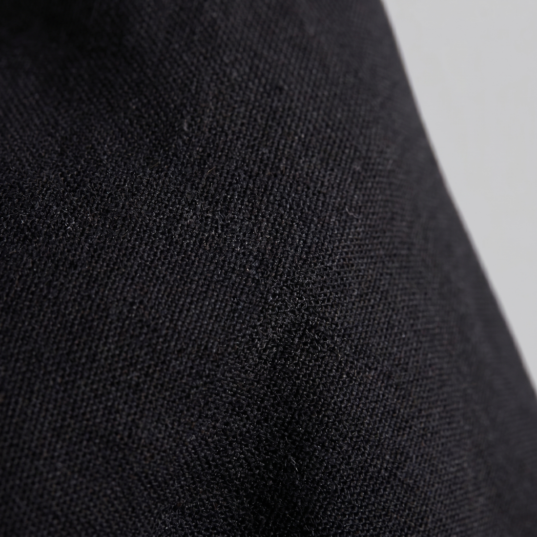 Men's Slim Fit Long-Sleeve Dress Shirt