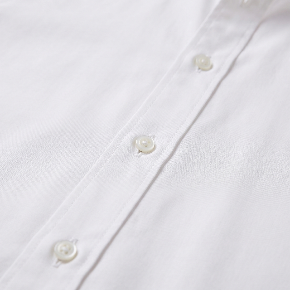 Men's Slim Fit Long-Sleeve Dress Shirt