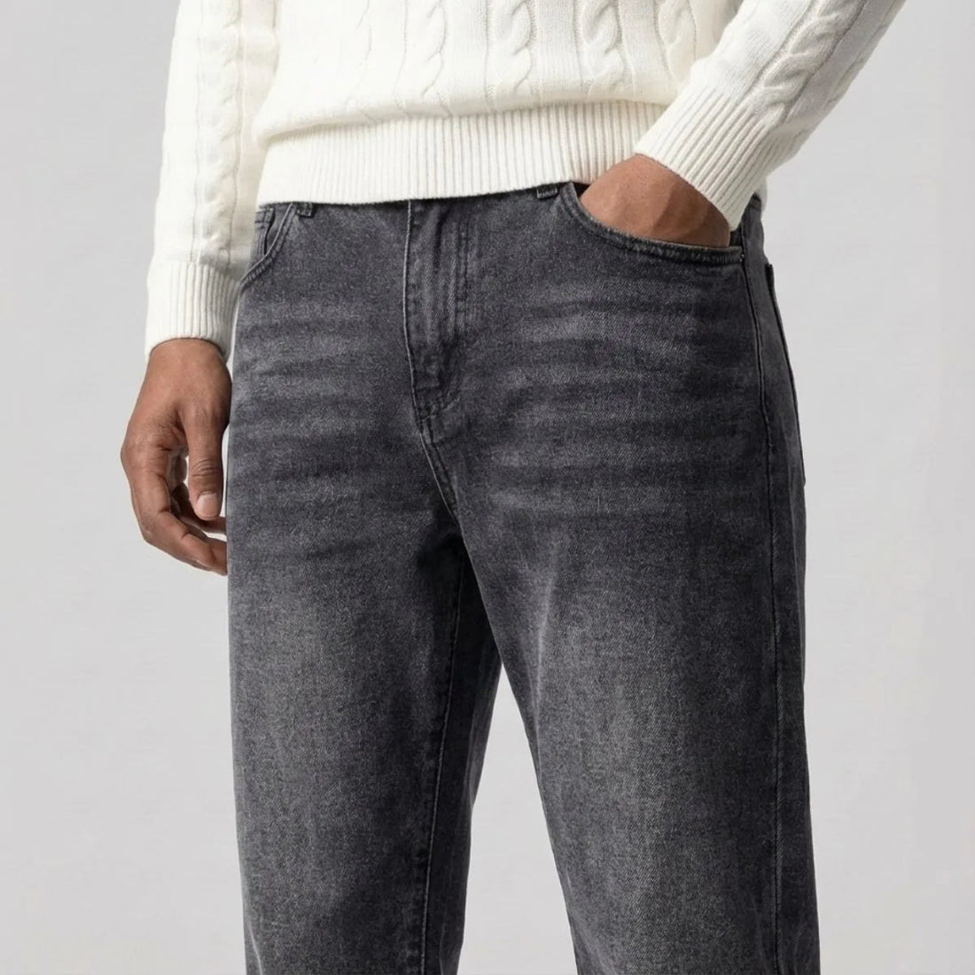 Men's Straight Leg Classic Jeans