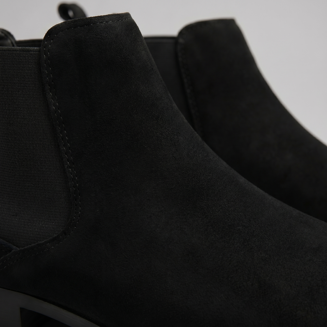 Men's Suede Chelsea Boots