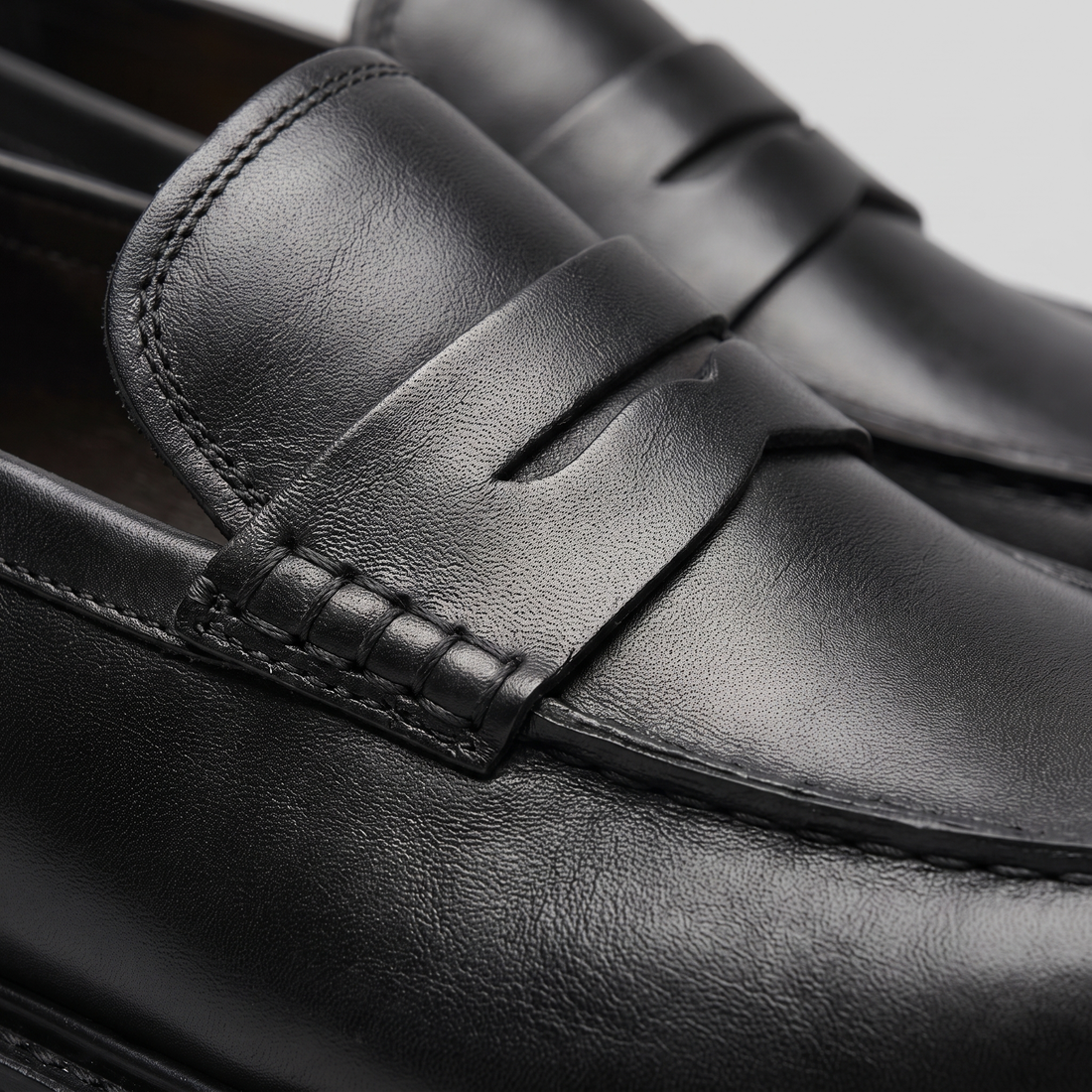 Men's Suede Chunky Sole Penny Loafers