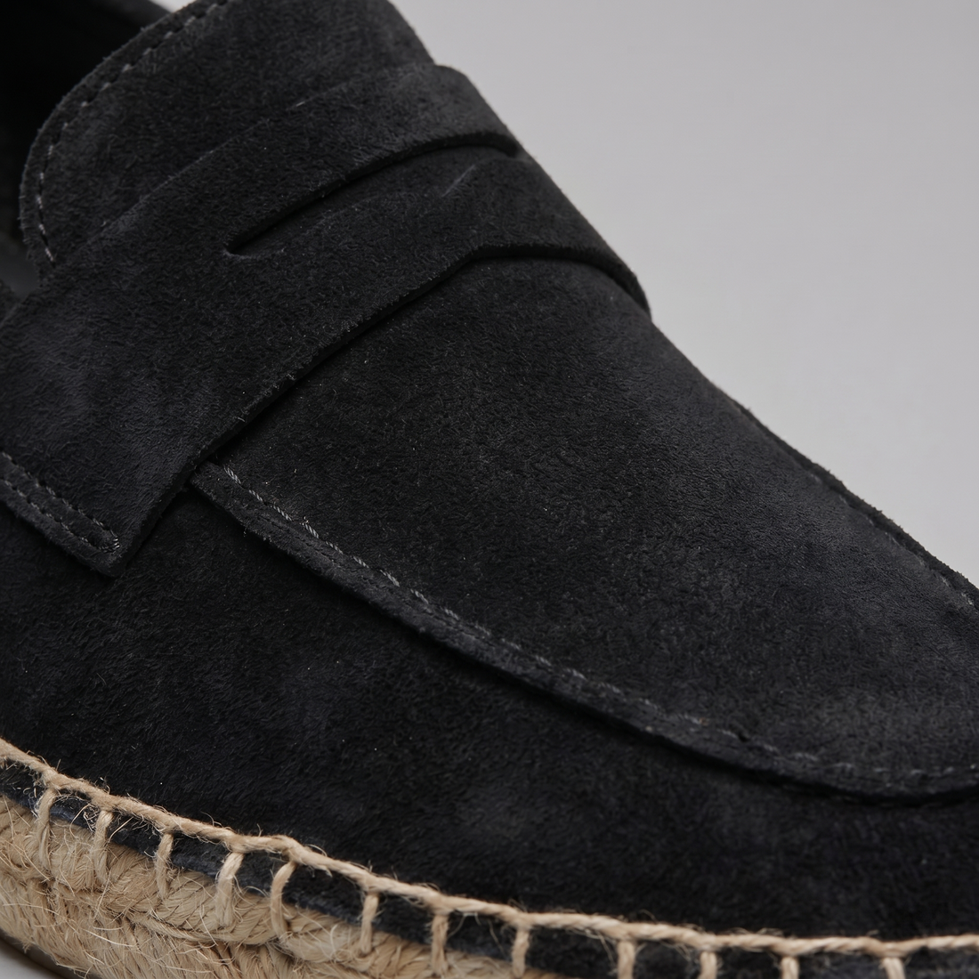 Men's Suede Holiday Loafers