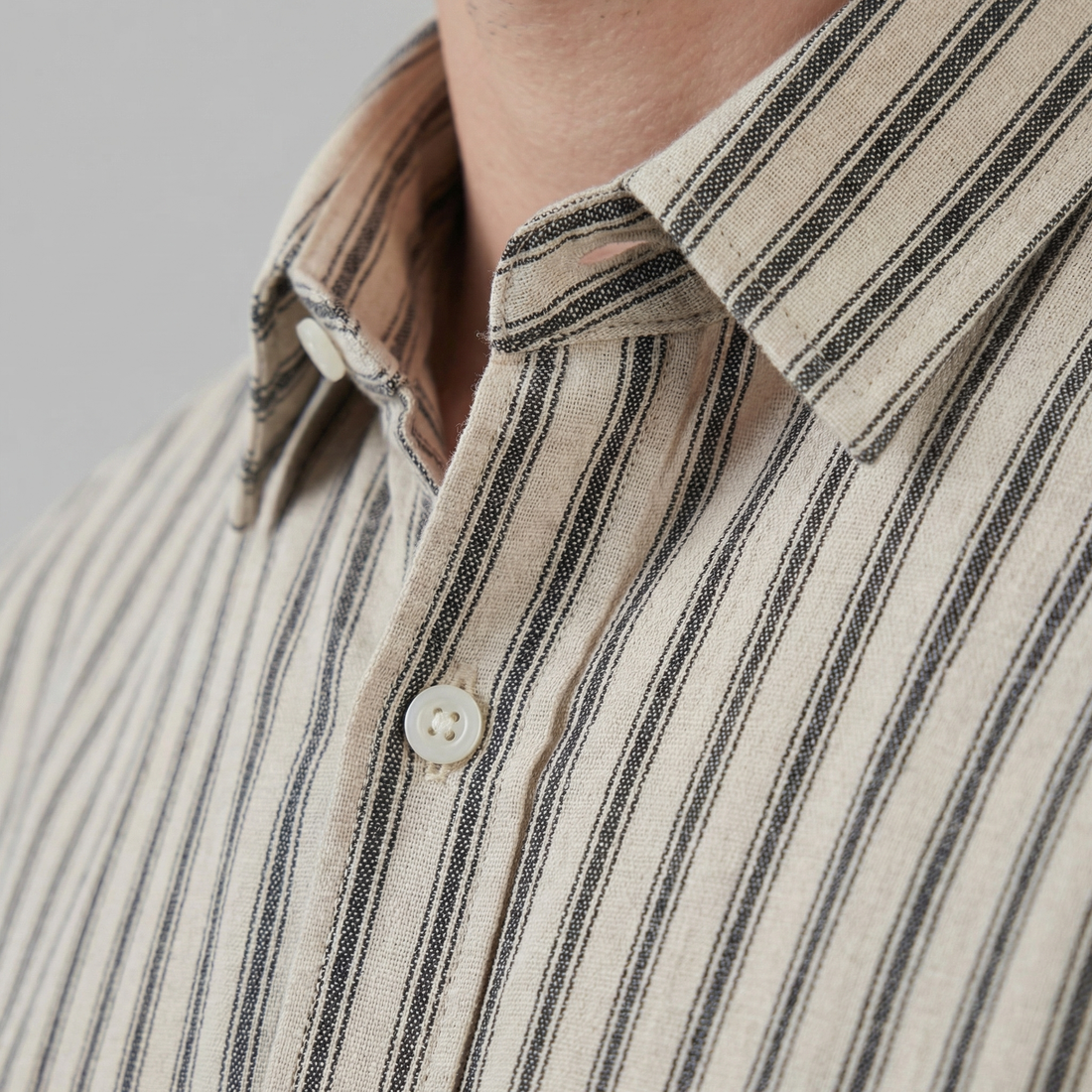 Men's Tailored Fit Striped Shirt