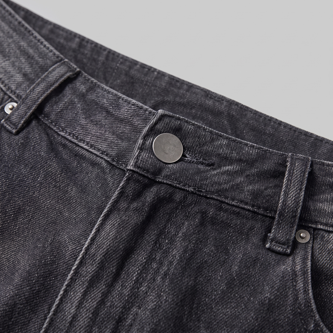 Men's Wide Leg Denim Shorts