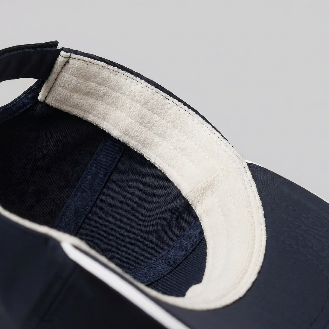 Winslow Lane Elegant Two-Tone Cap